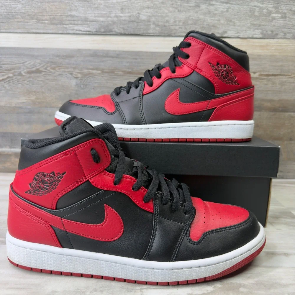 Nike Air Jordan 1 Mid Mens Size 10.5 Sneakers Banned Black Gym Red 554724-074